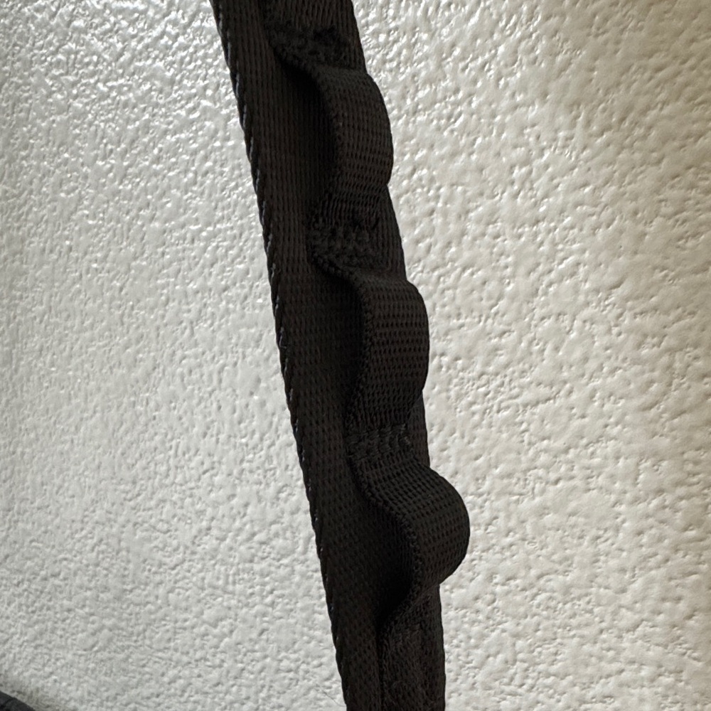 Lululemon Black Quilted Crossbody Bag - Picture 4 of 9